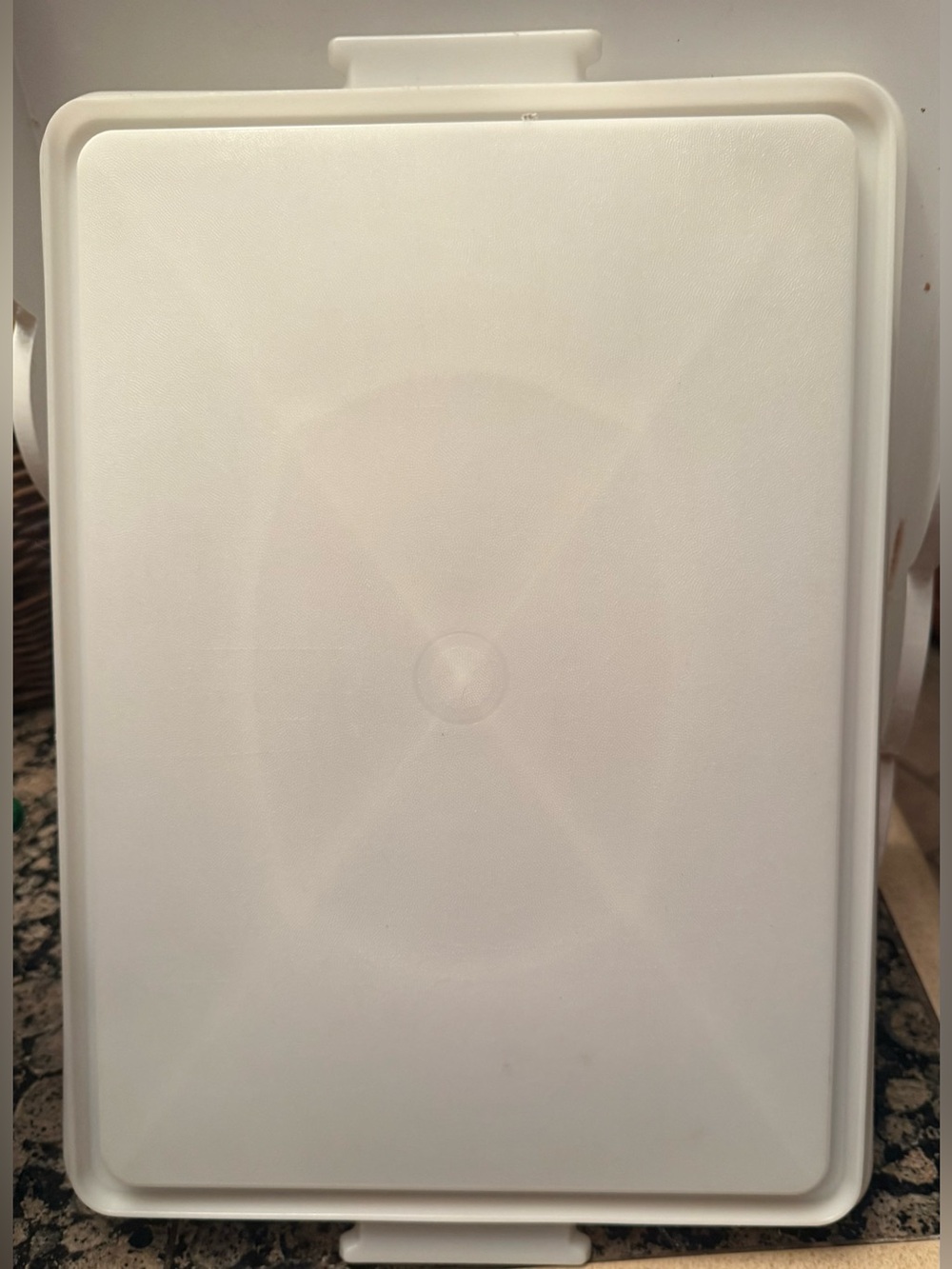Vtg Tupperware White Sheet Cake Keeper/Carrier #622 REPACEMENT BASE ONLY